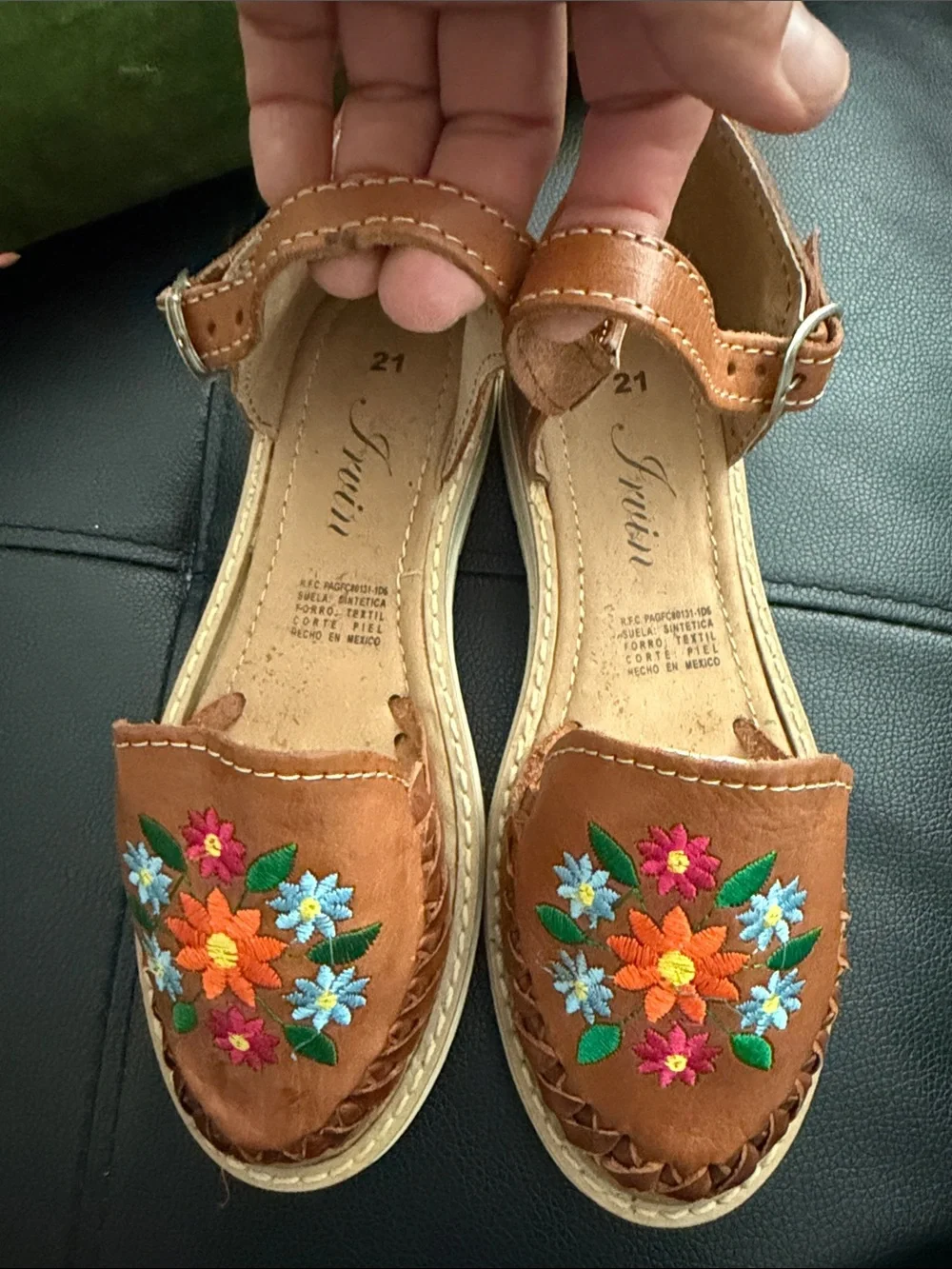 Girls leather  Embroidered Floral Sandals with Ankle Strap huaraches size 4 girl